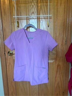 Figs Lavender V-Neck Scrub Top